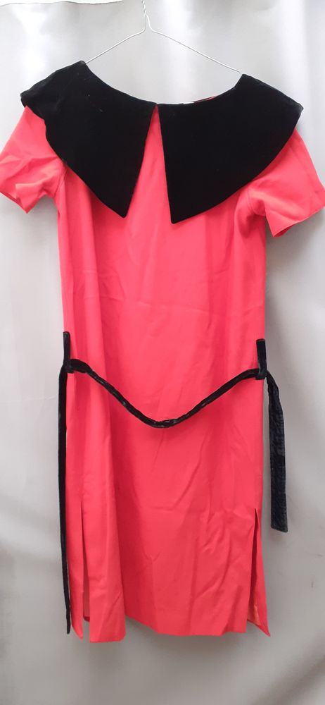 COURREGE - robe ann�e 60 / 70 150 Cagnes-sur-Mer (06)
