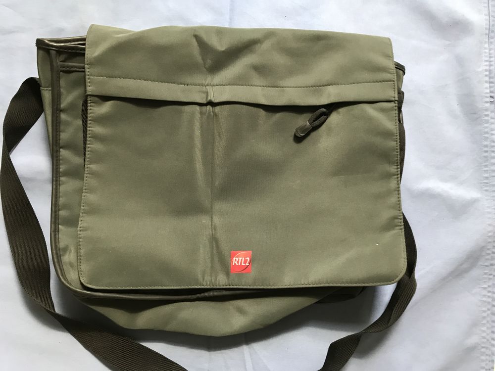 SAC DE COURS  GRIS/NOIR 14 Saint-Genis-Laval (69)