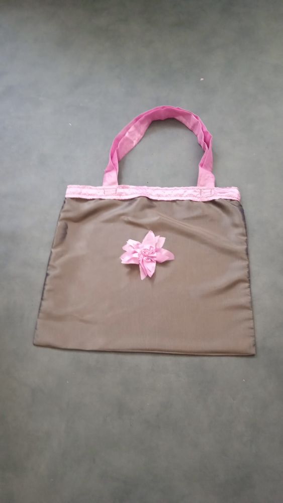 sac de courses en tissue 2 La Courneuve (93)