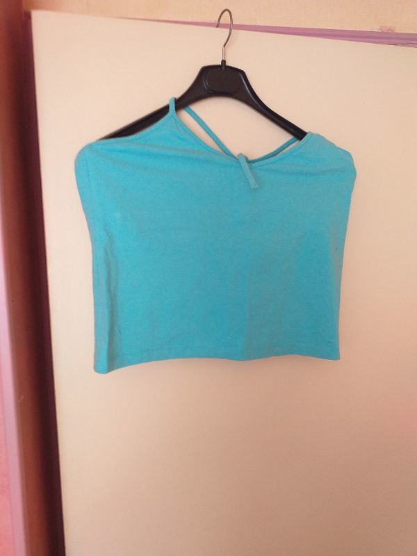 top court femme taille 42/44 1 Chaumont (52)