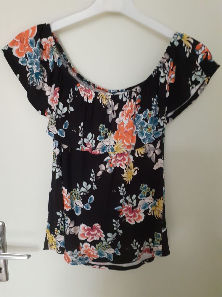 Top court taille 36 5 Grisolles (82)