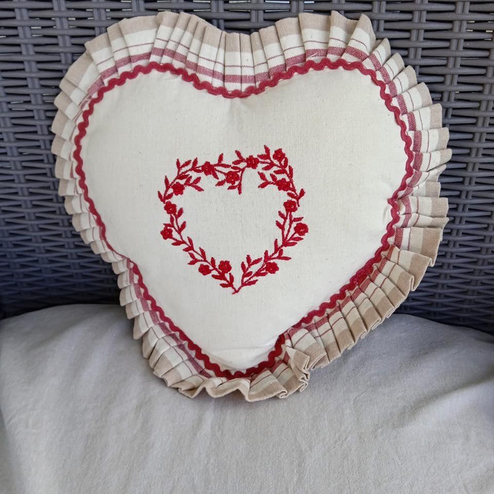 Coussin Accroche-C?ur Meubles Rideaux D�coration Campagne Ch 20 Chevigny-Saint-Sauveur (21)