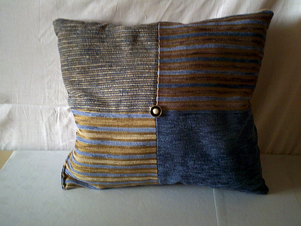 Coussin fait main- d�coration int�rieur 25 Auch (32)