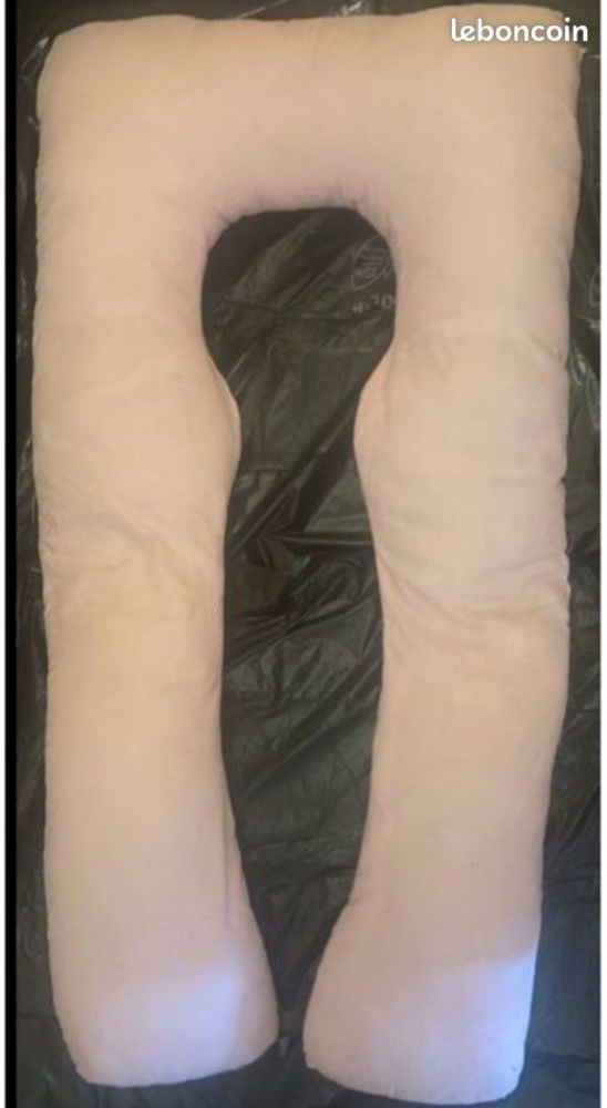 Coussin de grossesse rose neuf 15 Chennevi�res-sur-Marne (94)