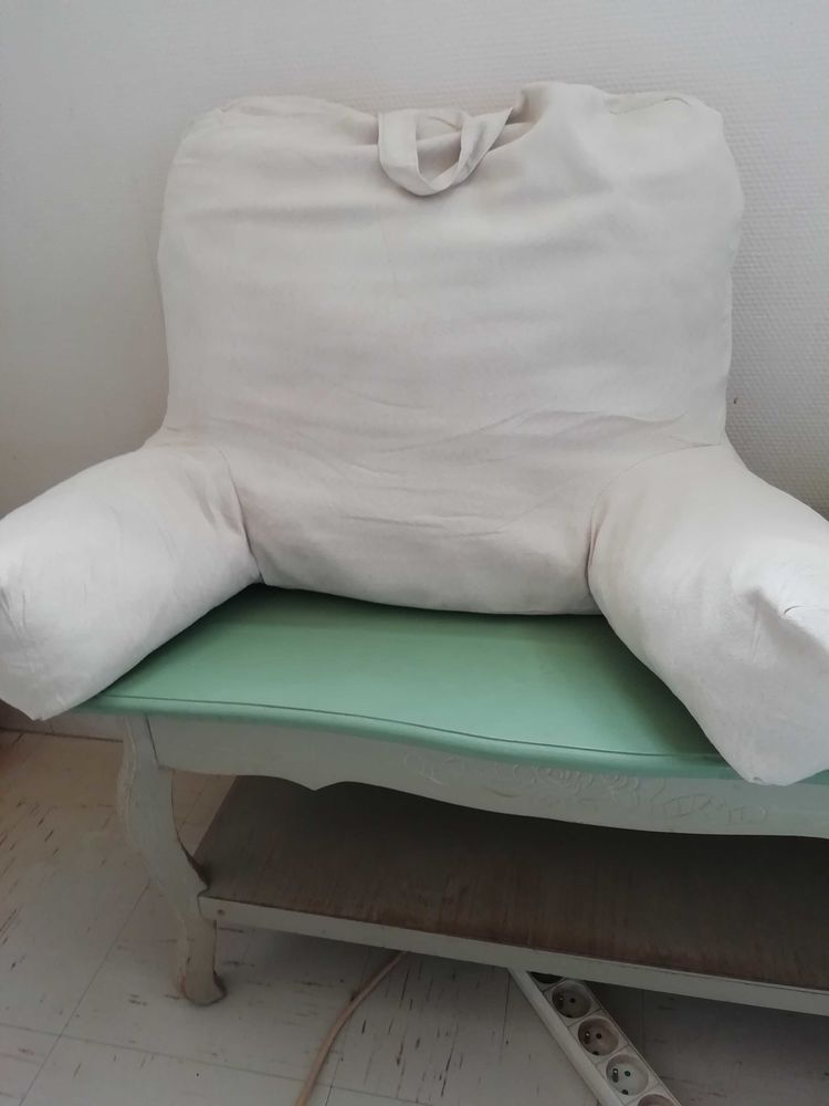 coussin de lecture. 20 Alen�on (61)