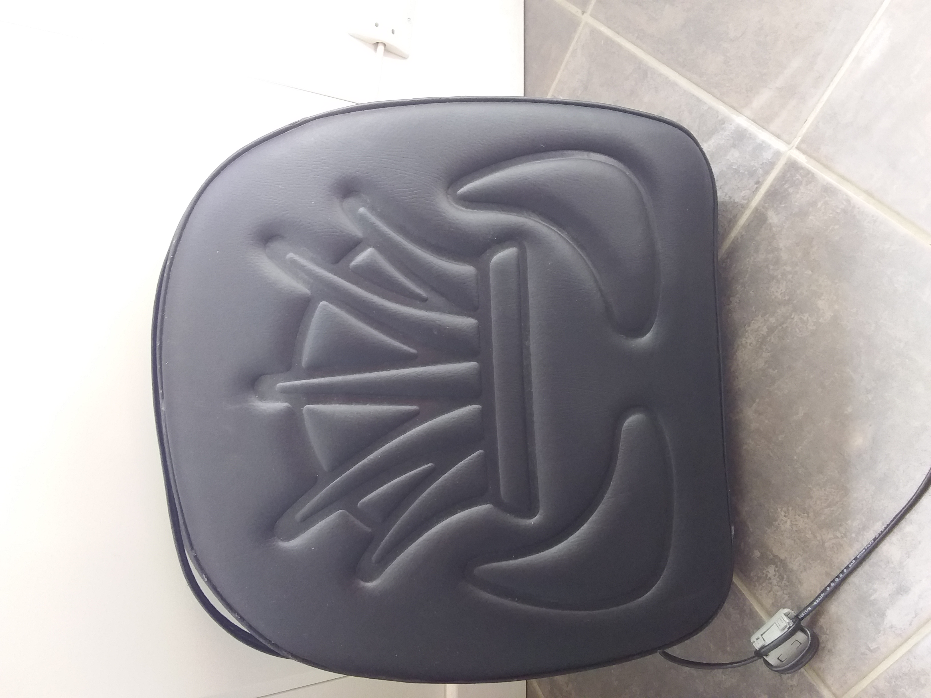 Coussin massant �lectrique en cuir noir 40 Decazeville (12)