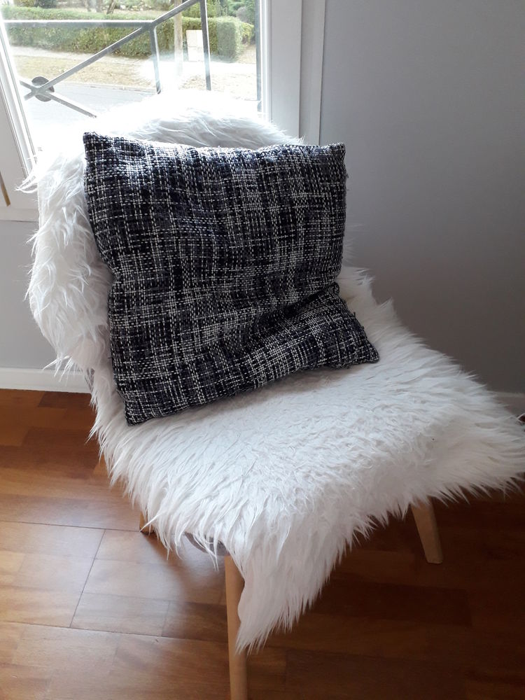 Lot de 3 coussins en tweed (+ taies offerts) 10 Saint-Witz (95)