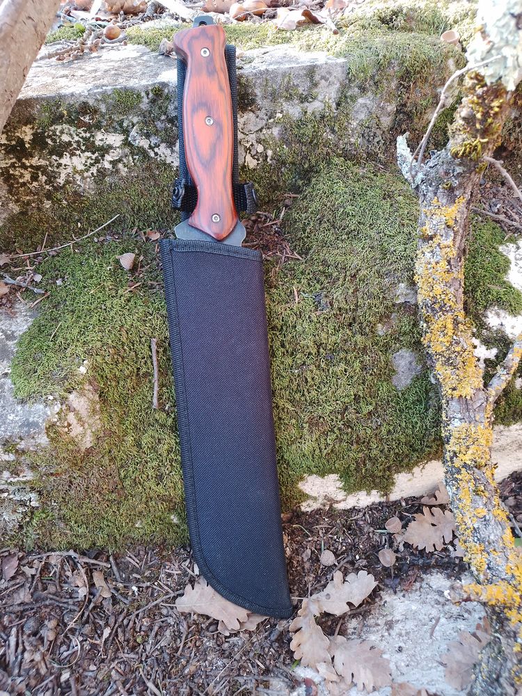 Couteau de chasse machette xxl 36 Toulon (83)