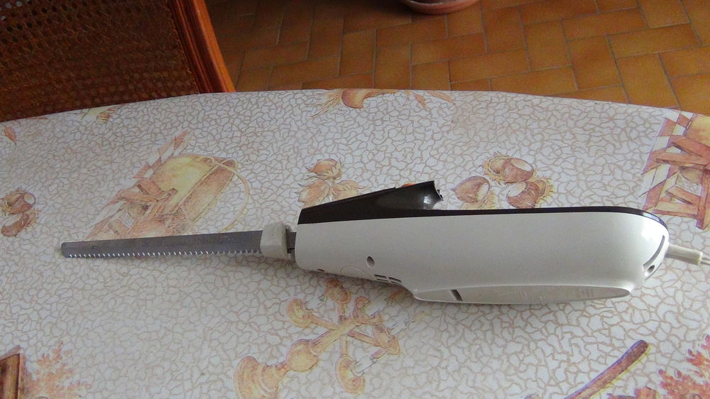 COUTEAU ELECTRIQUE SEB 8 Montgeron (91)