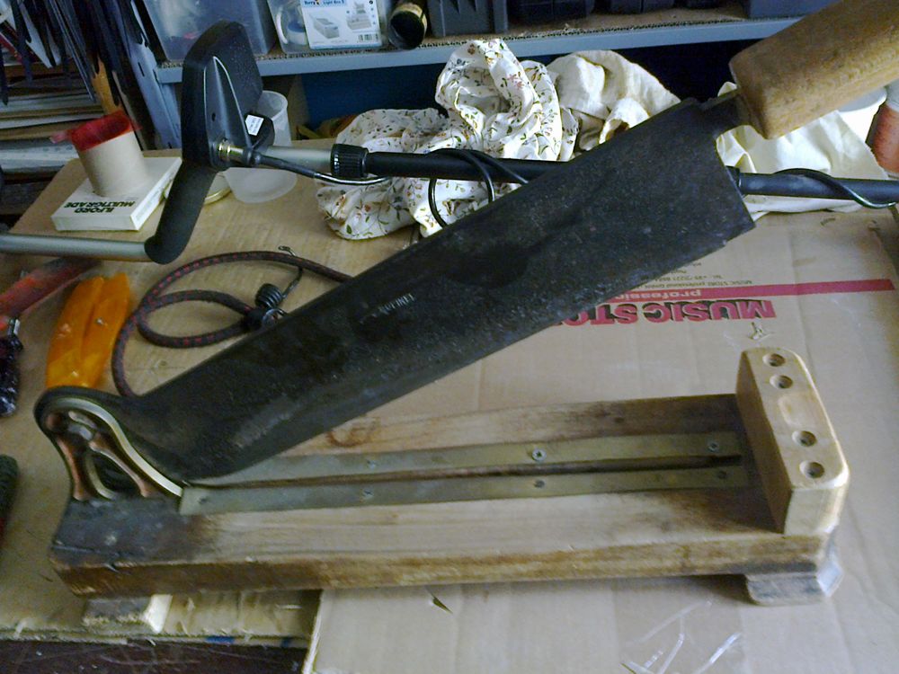 couteau a pain  OPINEL
30 Chambéry (73)