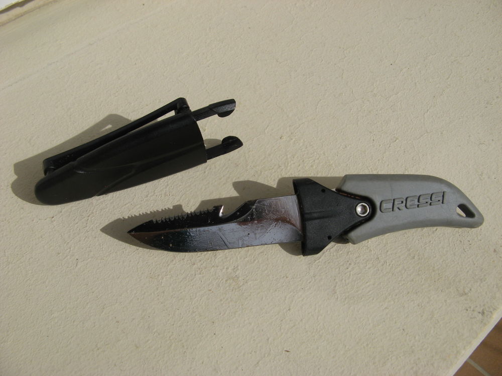 COUTEAU DE PLONGEE 30 Montmorot (39)