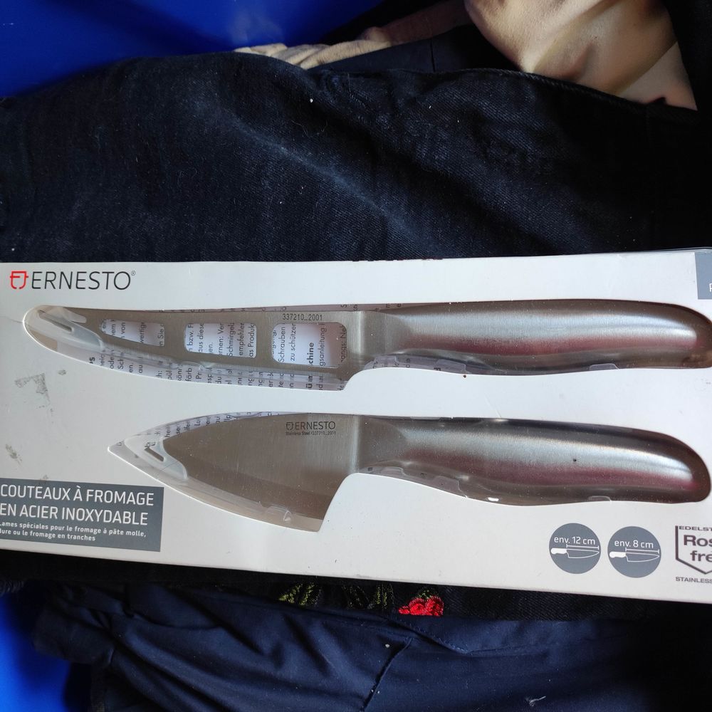 2 COUTEAUX  SPECIAL FROMAGE 10 Saint-Genis-Laval (69)