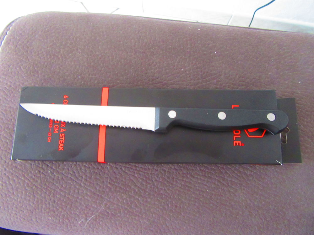 6 COUTEAUX A STEAK NEUF LAGUIOL 21 CM LAME 11 CM 15 Cannes La Bocca (06)