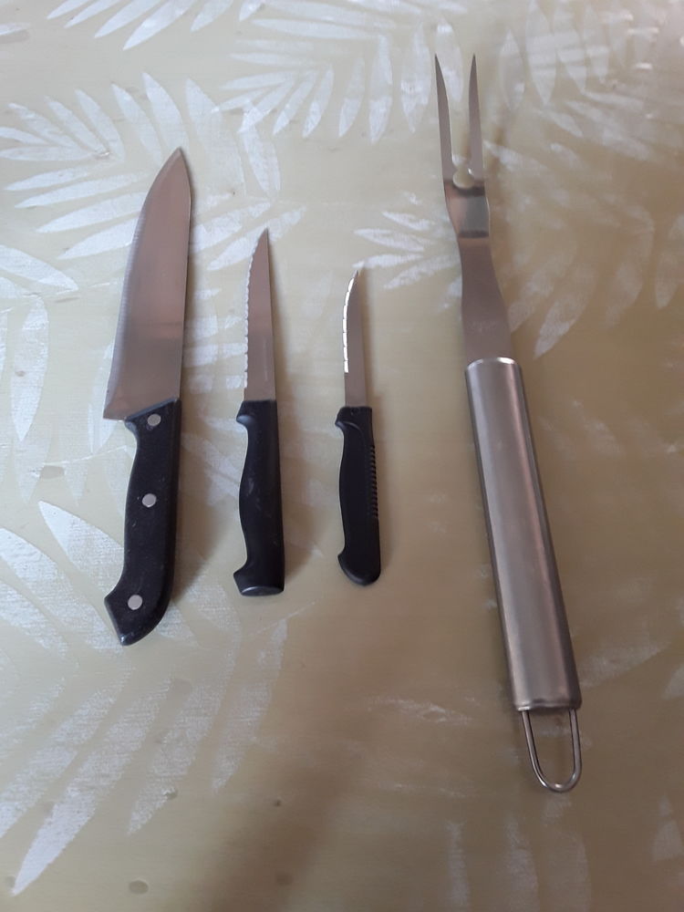Lot de couteaux 5 Faches-Thumesnil (59)