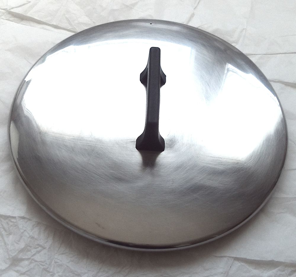 Couvercle en inox bomb� avec un trou vapeur 26 cm int�rieur 4 Villeurbanne (69)