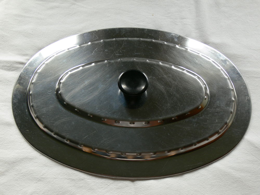 Couvercle ovale inox 8 Plougoumelen (56)