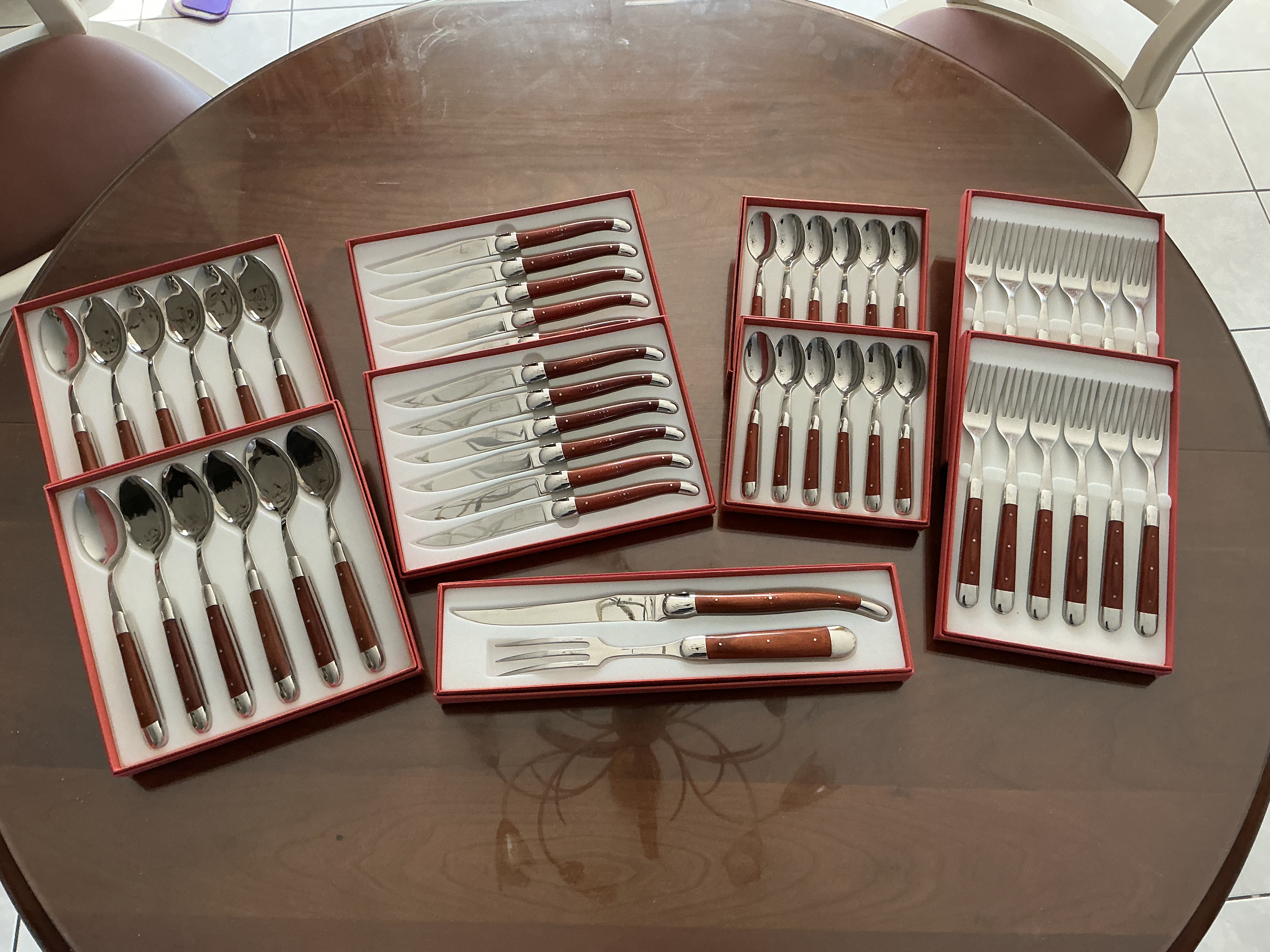 Couverts Laguiole 500 Le Loroux-Bottereau (44)