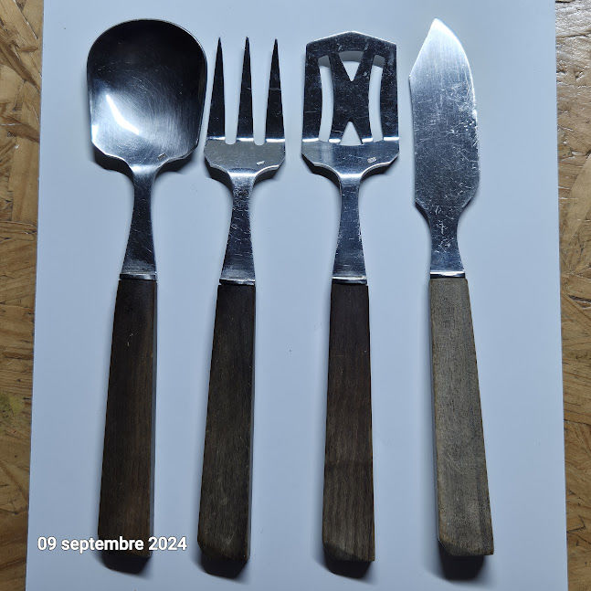 Lot de 4 couverts � macarons de service vintage, � mignardis 15 Saumur (49)