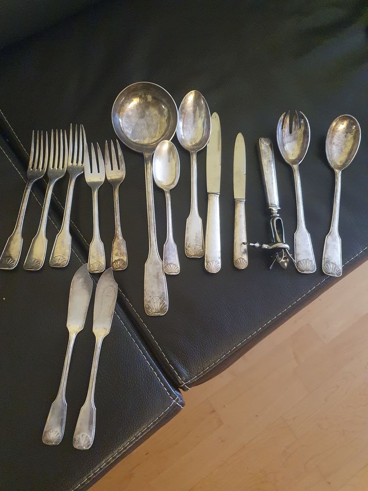 15 couverts metal argent�,  jamais servis... 150 Le Perreux-sur-Marne (94)
