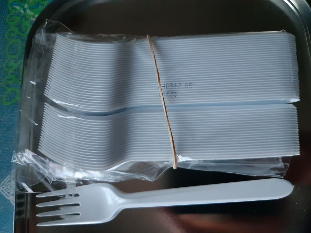 couverts plastiques 15 Brignais (69)