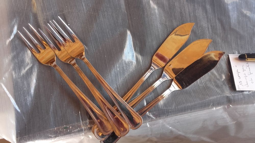  couverts � poisson. 3 Vihiers (49)