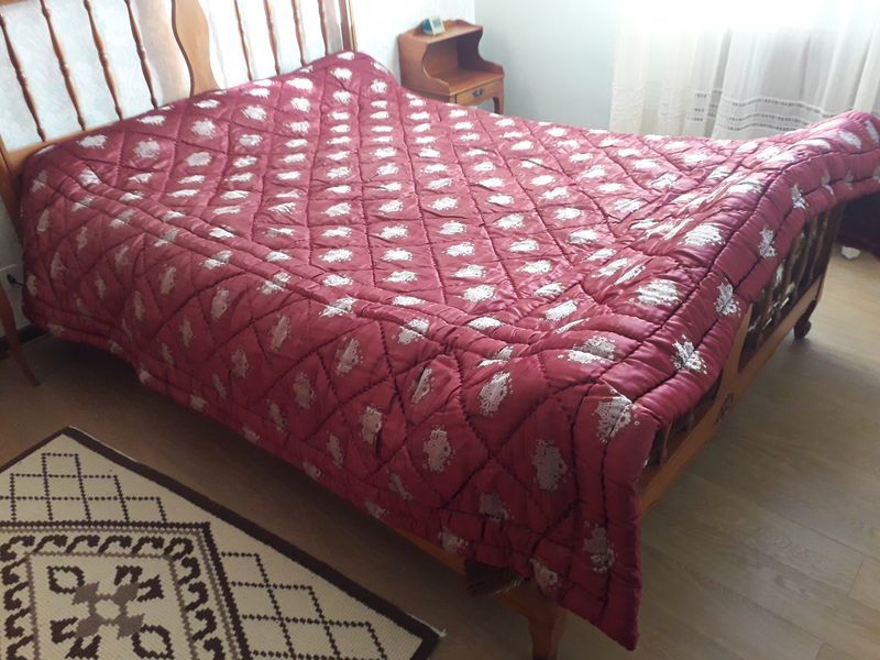 Couverture piqu�e neuve
75 Mende (48)