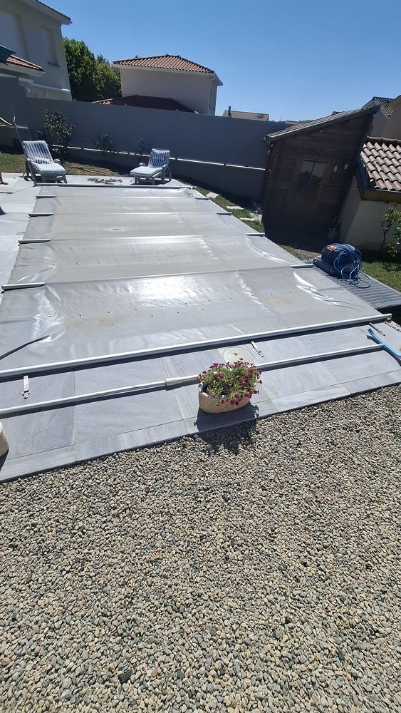 Couverture piscine � barres 0 Thurins (69)