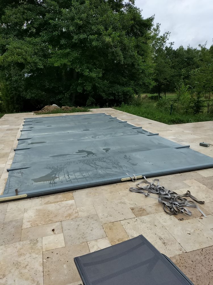 Couverture piscine 1350 Aubigny (85)