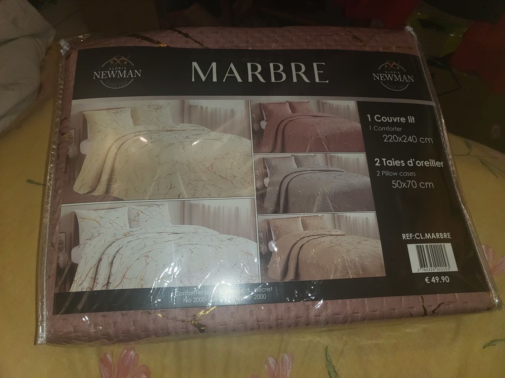 Couvre lit 2personne + 2taie d'oreiller neuf 30 Cany-Barville (76)