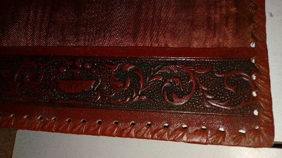 couvre livre en cuir  ,ancien 10 Lamarque (33)