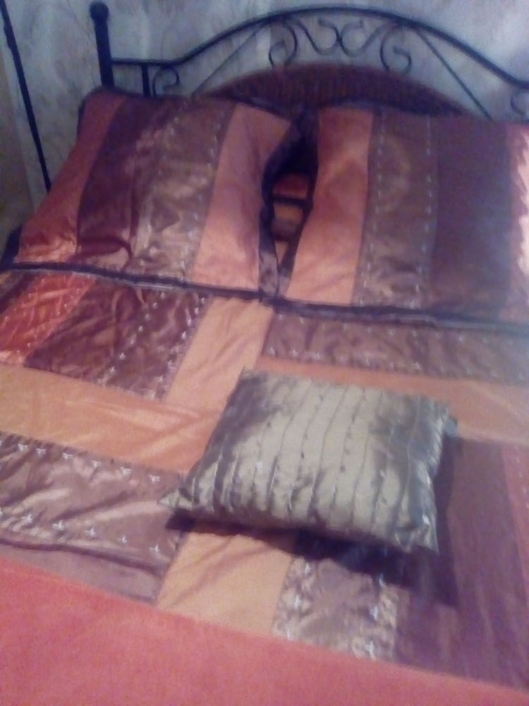 couvre lit 25 Brignoles (83)