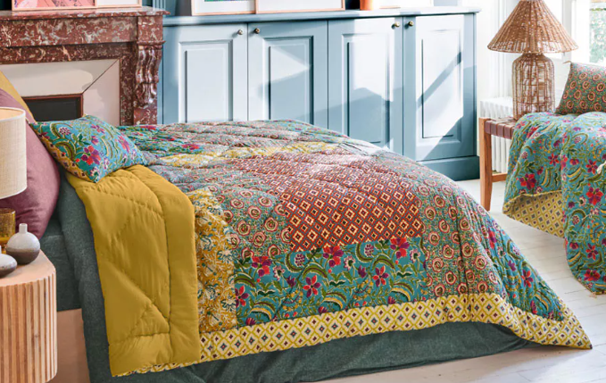 Couvre lit 300 Cannes La Bocca (06)