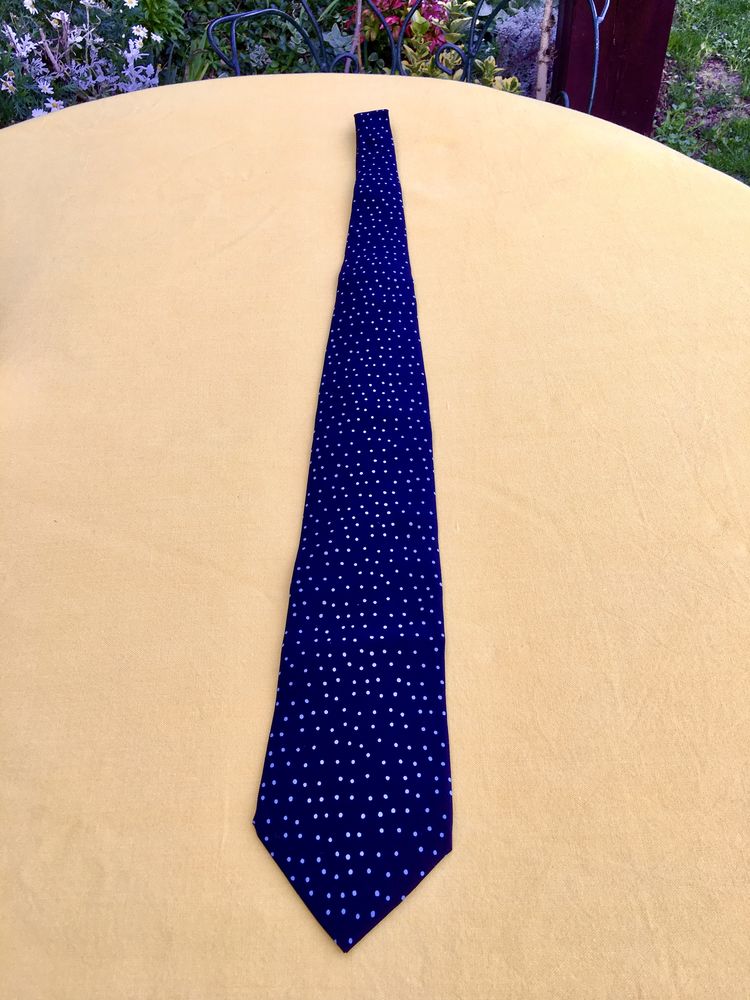 Cravate authentique ASCOT bleue marine � pois ciel,100% soie 20 L'Isle-Jourdain (32)