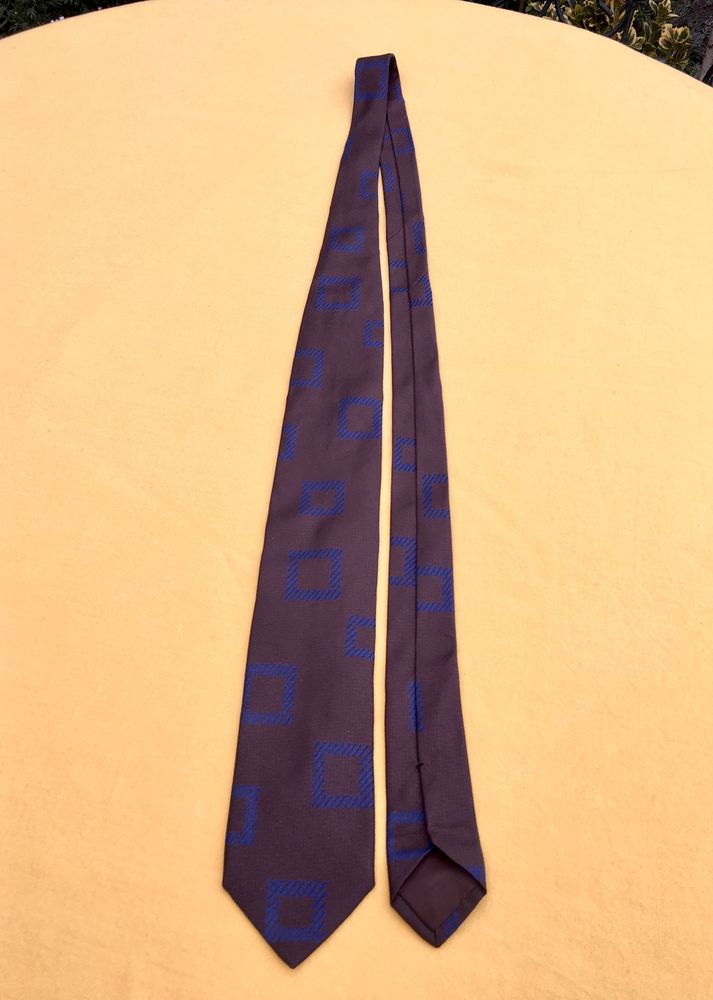Cravate authentique Giorgio Armani, 100% soie, �tat neuf 40 L'Isle-Jourdain (32)