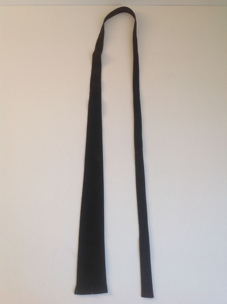 CRAVATE NOIRE EN DAIM Envoi Possible
4 Tr�gunc (29)