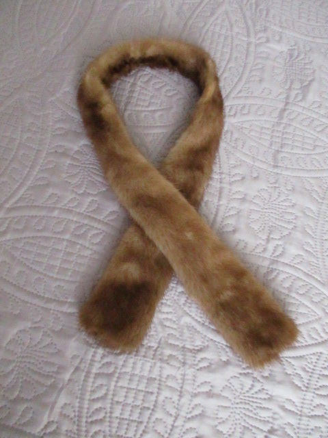 cravate en vison. 5 Cepoy (45)
