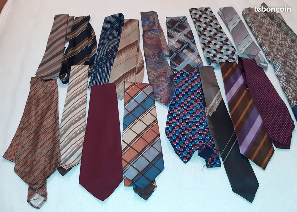 Cravates d'�poque 25 Rennes (35)