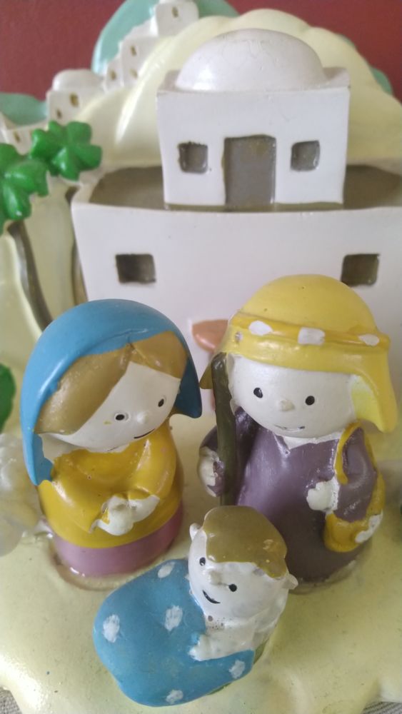 Cr�che en r�sine 10 Tilloy-l�s-Mofflaines (62)