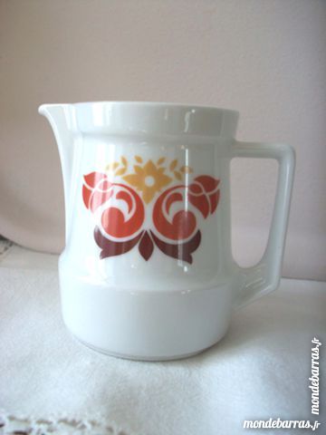 Cr�mier Pot � lait porcelaine de Bavi�re vintage 19 Thizy (69)