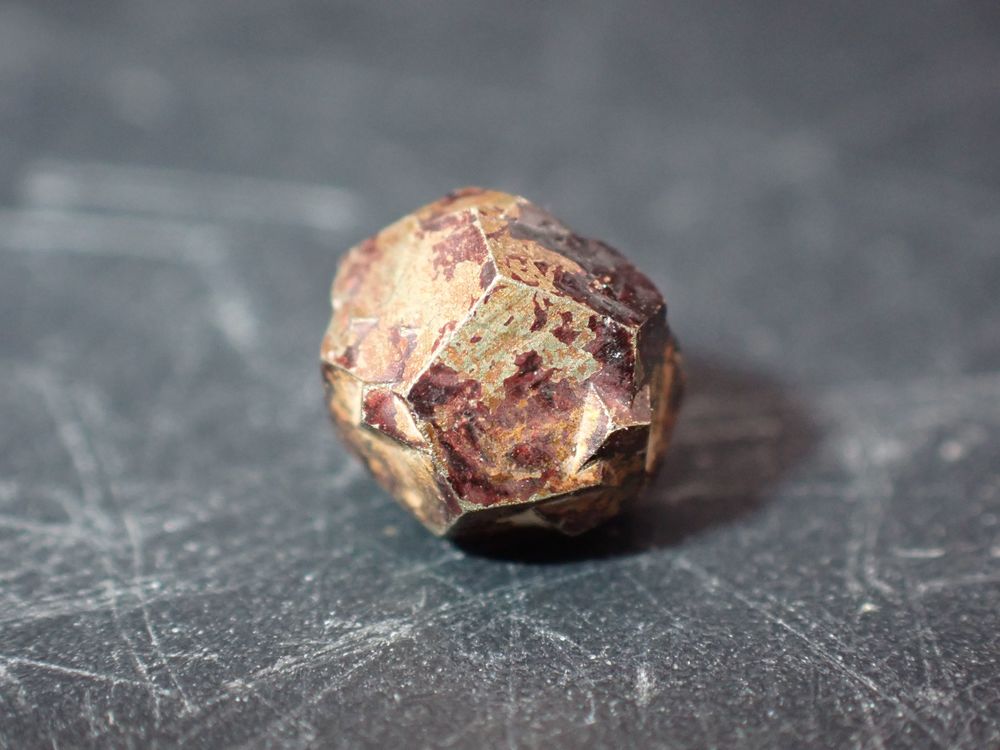 Cristal de Pyrite , Les Landes France 0,44gr 6 x 6 x 5 mm 4 Moyenmoutier (88)