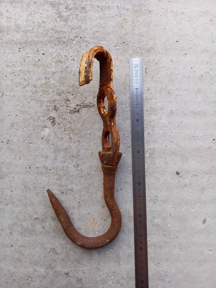 Crochet en fer palan ou autre 10 Boisset-et-Gaujac (30)