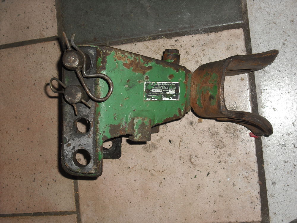 crochet de remorque jhon deere 43 Puym�ras (84)