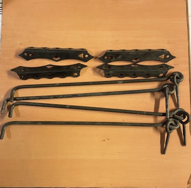 Crochets � piton et cr�maill�re pour volets 10 B�gles (33)