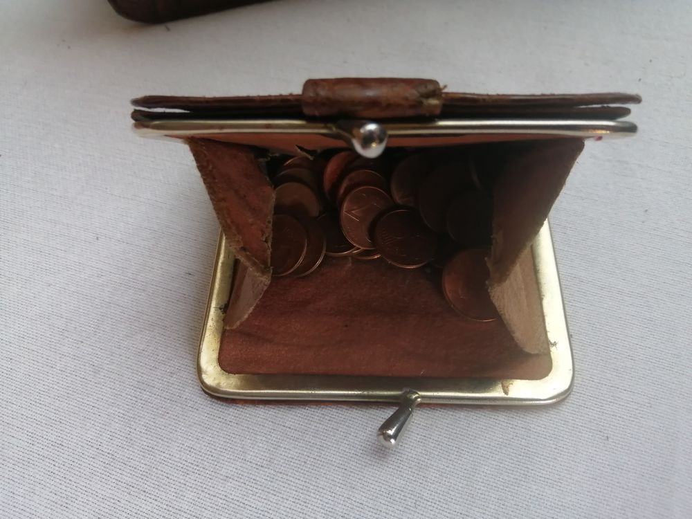 Sac crocodile v�ritable 1950 vintage avec son porte monnaie. 250 H�nin-Beaumont (62)