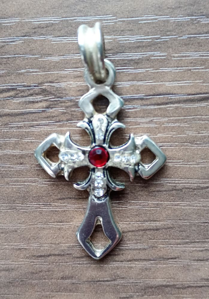 Croix plaqu� argent WALK�RENKREUZ 925 SS ! 15 Arles-sur-Tech (66)