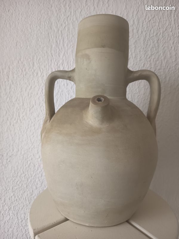 cruche 
h 37 cm x  diam 23 cm - 20 Marignane (13)
