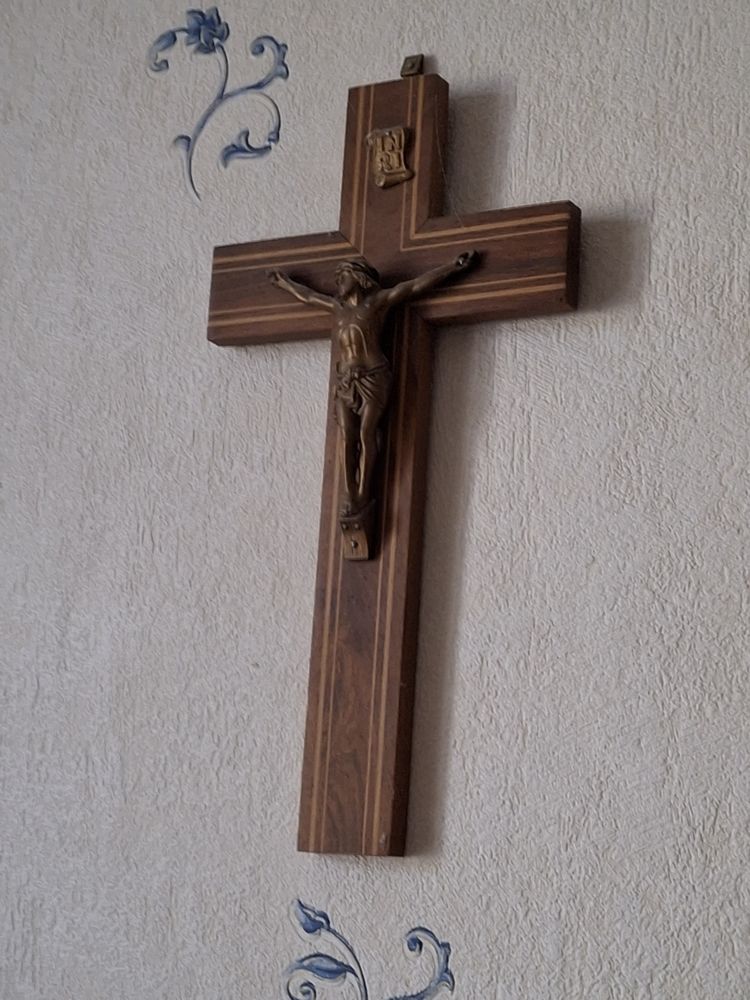 Crucifix 80 Chalon-sur-Sa�ne (71)