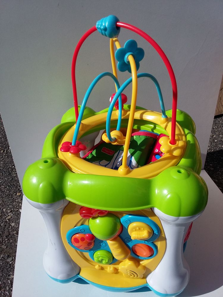 Cube d'�veil pour b�b� 5 Saint-Chamond (42)