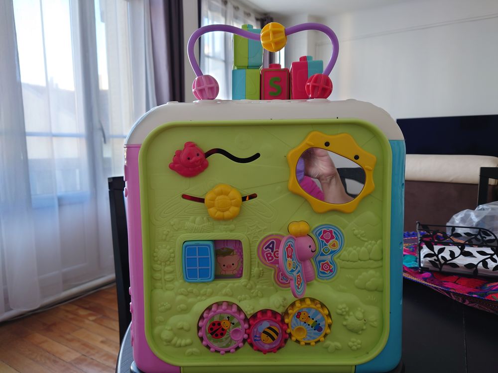 Cube multi activit�s 20 Enghien-les-Bains (95)