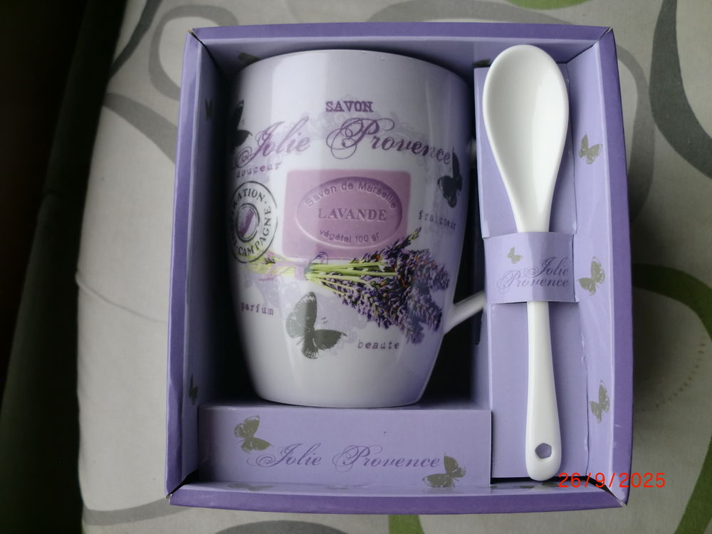 Mug et cuill�re  jolie de provence 6 Merville (59)